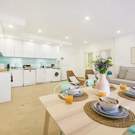 Large Group Stay, By Timecooler Villa Setúbal