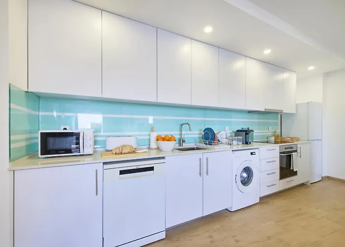 Large Group Stay, By Timecooler *