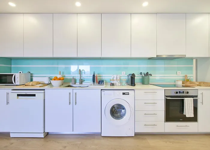 Large Group Stay, By Timecooler *