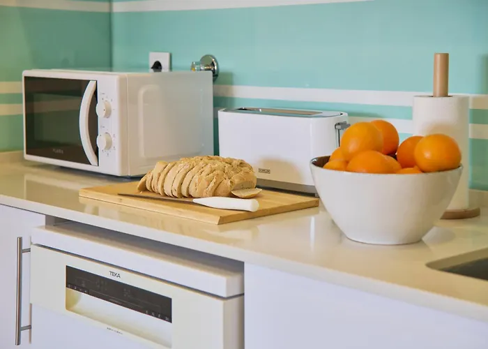 Large Group Stay, By Timecooler Setúbal