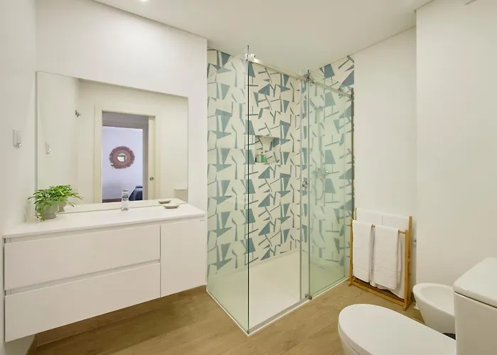 Vila Large Group Stay, By Timecooler Setúbal