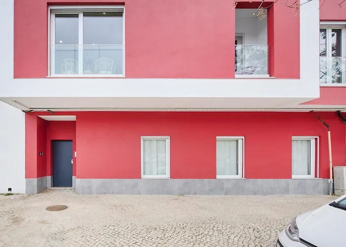 Large Group Stay, By Timecooler * Setúbal