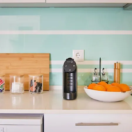 فيلة Large Group Stay, By Timecooler