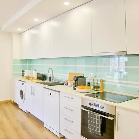 Large Group Stay, By Timecooler * سيتوبال