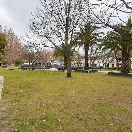 Large Group Stay, By Timecooler فيلة