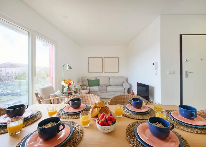 Large Group Stay, By Timecooler Villa Setúbal