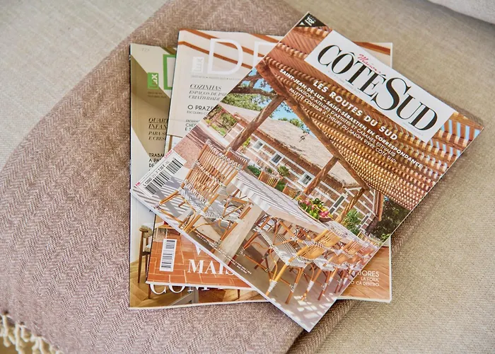 Large Group Stay, By Timecooler فيلة