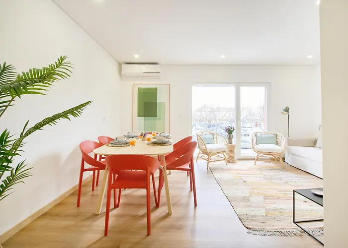 Large Group Stay, By Timecooler Villa Setúbal