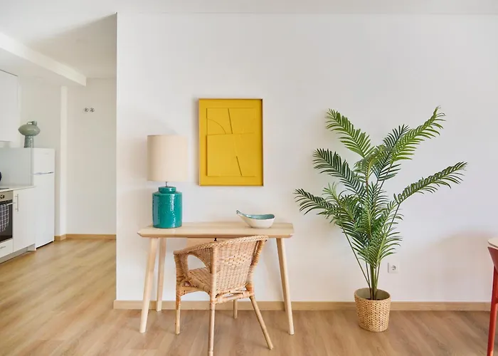 Large Group Stay, By Timecooler